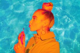 How to Fake a Flawless Poolside Selfie