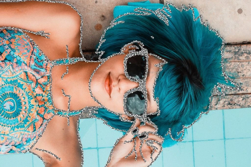 sparkling girl with glittering outline edit