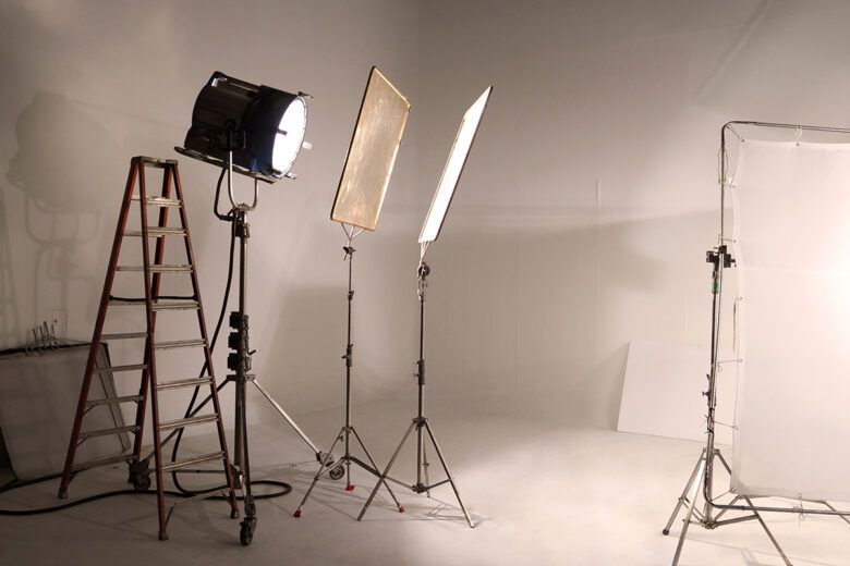 home photo studio setup – Lighting 